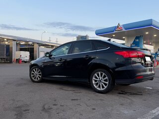 2017 Ford Focus III Рестайлинг, чёрный, 1300000 рублей, вид 4