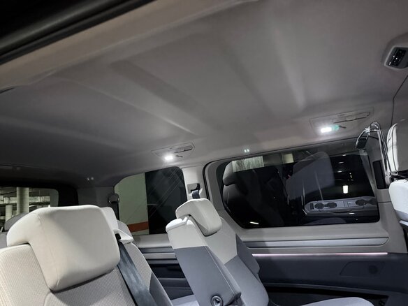 2022 Volkswagen Multivan T7, серый, 5300000 рублей - вид 8