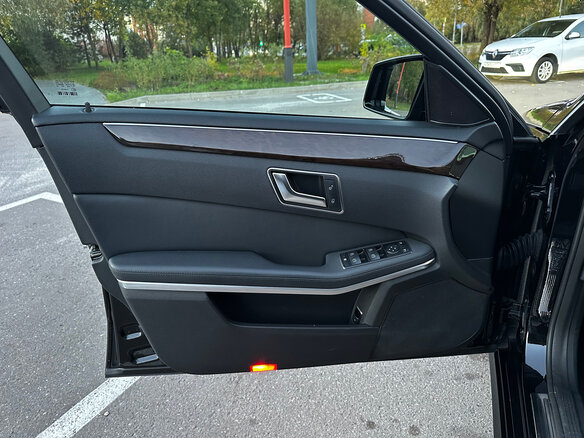 2011 Mercedes-Benz E-Класс 200 7G-Tronic IV (W212, S212, C207), чёрный, 1850000 рублей - вид 14