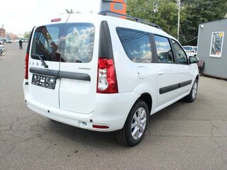 2026 Lada (ВАЗ) Largus I Рестайлинг, белый, 1842000 рублей, вид 3