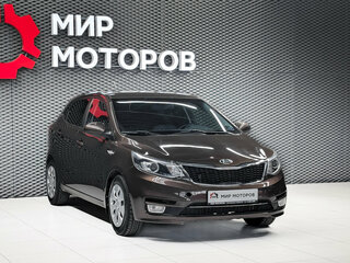 2016 Kia Rio III Рестайлинг, коричневый, 930000 рублей, вид 3