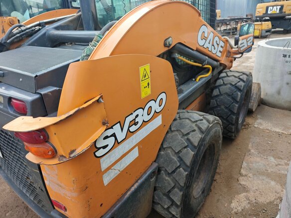 2018 Case CE SV300, оранжевый, 4600000 рублей - вид 15