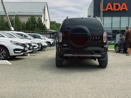 2026 Lada (ВАЗ) Niva Travel I Рестайлинг, чёрный, 1680000 рублей, вид 4