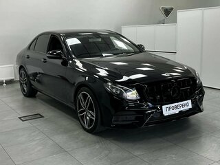 2017 Mercedes-Benz E-Класс 200 V (W213, S213, C238), чёрный, 2000000 рублей, вид 2