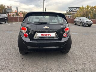 2013 Chevrolet Aveo II, чёрный, 811000 рублей, вид 5
