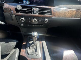 2004 BMW 5 серии 530i V (E60/E61), серебристый, 780000 рублей, вид 2