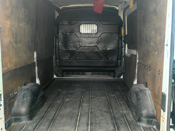 2015 Ford Transit, белый, 1500000 рублей - вид 6