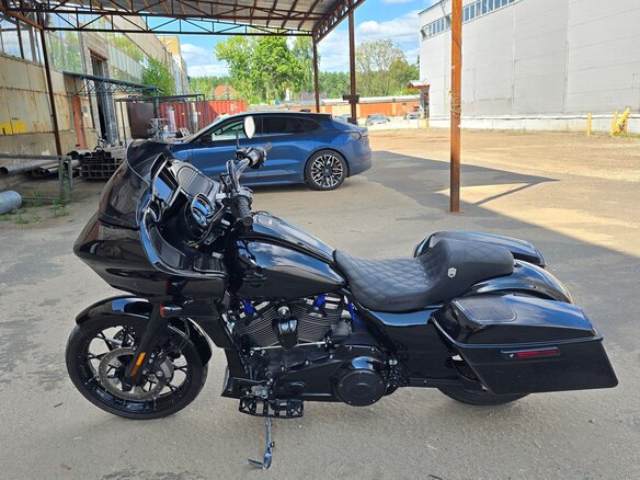 2021 Harley-Davidson Road Glide, чёрный, 2199999 рублей - вид 5