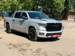 2026 Ram 1500 Crew Cab V Рестайлинг, серебристый, 9856000 рублей, вид 3