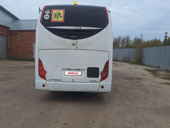 2013 Higer KLQ 6928, белый, 3800000 рублей - вид 3
