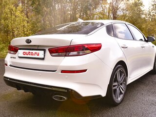 2018 Kia Optima IV Рестайлинг, белый, 1750000 рублей, вид 5