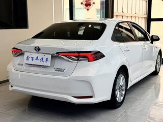 2023 Toyota Corolla XII (E210), белый, 1755000 рублей, вид 3