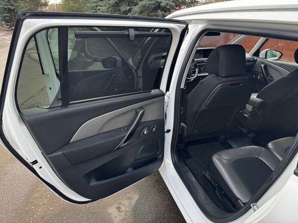 2017 Citroen C4 Picasso Grand II Рестайлинг, белый, 1130000 рублей - вид 22
