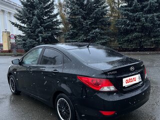 2011 Hyundai Solaris I, чёрный, 640000 рублей, вид 4