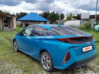 2018 Toyota Prius IV (XW50), голубой, 2300000 рублей, вид 3