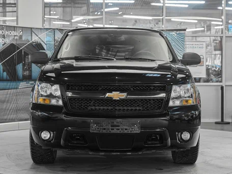 2008 Chevrolet Tahoe III, чёрный, 1549000 рублей, вид 2