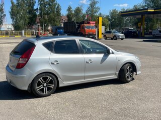 2010 Hyundai i30 I Рестайлинг, серый, 599000 рублей, вид 4