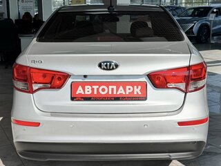 2017 Kia Rio III Рестайлинг, серебристый, 1219000 рублей, вид 5