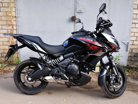 2022 Kawasaki Versys 650, чёрный, 905000 рублей, вид 3