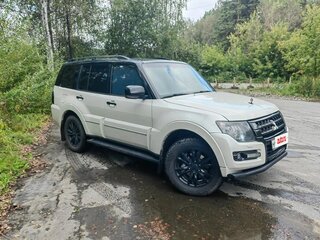 2019 Mitsubishi Pajero IV Рестайлинг 2, белый, 4650000 рублей, вид 2