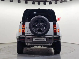 2025 Land Rover Defender 110 II, белый, 9038000 рублей, вид 5