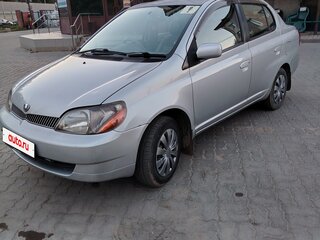 2000 Toyota Platz, серебристый, 250000 рублей, вид 1