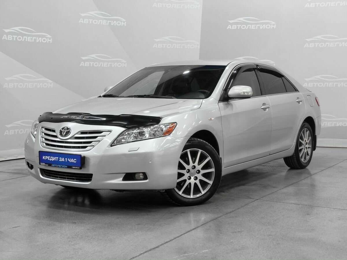 Открыть фотографии: Toyota Camry VI (XV40)