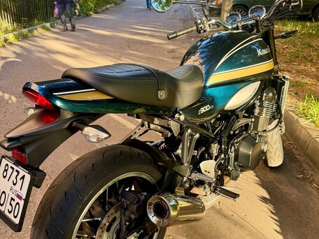 2022 Kawasaki Z 900RS, пурпурный, 960000 рублей, вид 2