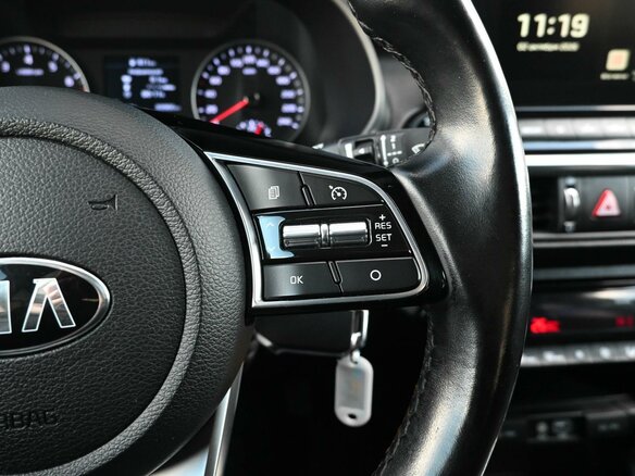 2019 Kia Cerato IV, красный, 1684000 рублей - вид 13