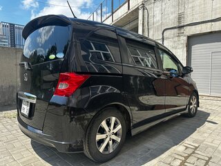 2009 Honda Freed I, чёрный, 815000 рублей, вид 4