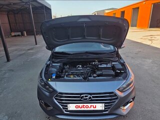 2018 Hyundai Solaris II, серый, 1630000 рублей, вид 2