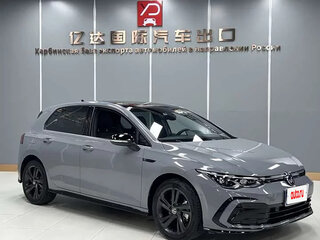 2023 Volkswagen Golf VIII, серый, 1615000 рублей, вид 2