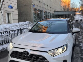 2020 Toyota RAV4 V (XA50), белый, 4000000 рублей, вид 2