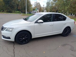 2019 Skoda Octavia III (A7) Рестайлинг, белый, 1000000 рублей, вид 5