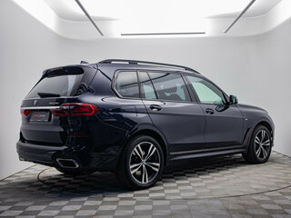 2020 BMW X7 40i I (G07), чёрный, 5629000 рублей, вид 5