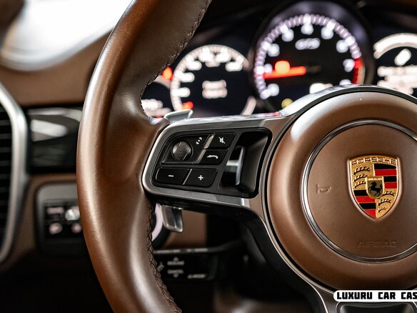 2021 Porsche Cayenne GTS Coupé III, серый, 9700000 рублей - вид 15