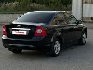 2008 Ford Focus II Рестайлинг, чёрный, 500000 рублей, вид 4