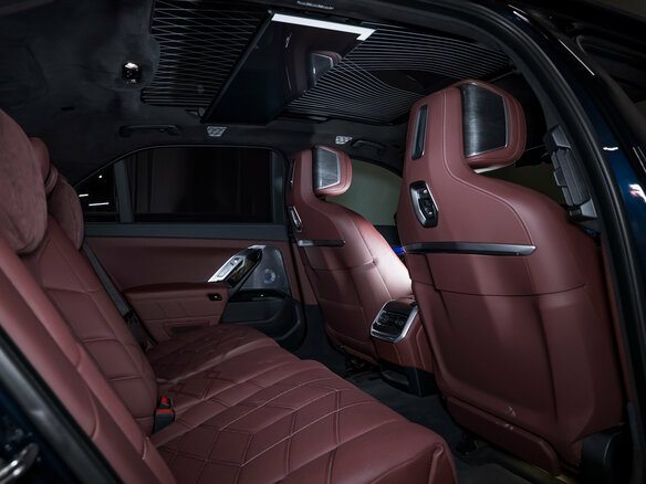 2023 BMW 7 серии 760i xDrive VII (G70), синий - вид 33