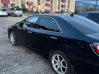 2014 Toyota Camry VII (XV50), серый, 1550000 рублей, вид 3