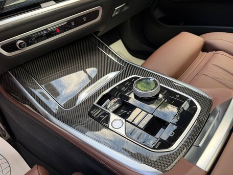 2026 BMW X7 40i I (G07) Рестайлинг, серый, 16200000 рублей, вид 5