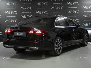 2025 Mercedes-Benz E-Класс 300 VI (W214, S214), чёрный, 10282000 рублей, вид 4