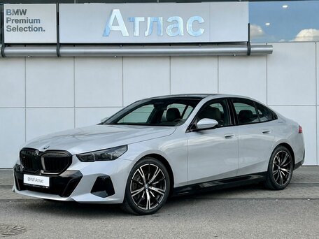 BMW 5 серии VIII (G60/G61/G68)