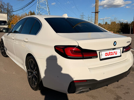 2021 BMW 5 серии 530i VII (G30/G31/G38) Рестайлинг, белый, 4100000 рублей, вид 5