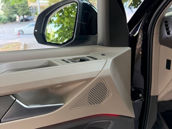 2023 Volkswagen Multivan Long T7, чёрный, 6100000 рублей - вид 12