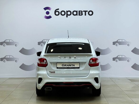 2026 Lada (ВАЗ) Granta Sport I Рестайлинг, белый, 1556000 рублей - вид 5