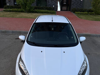 2015 Ford Fiesta Mk6 Рестайлинг, белый, 750000 рублей, вид 1