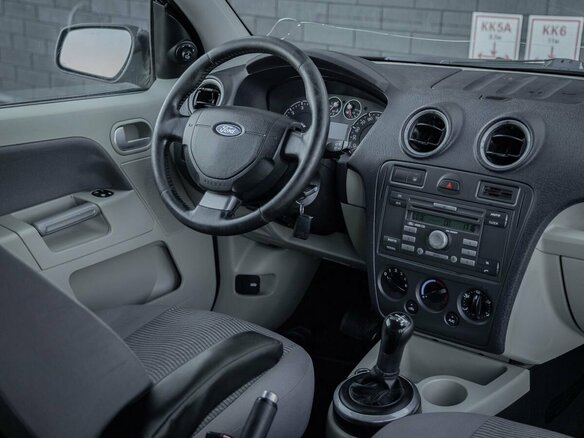 2007 Ford Fusion I Рестайлинг, чёрный, 250000 рублей - вид 5