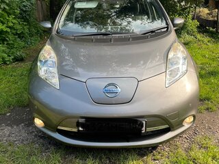 2016 Nissan Leaf 30kWh I (ZE0/AZE0), серый, 945000 рублей, вид 1
