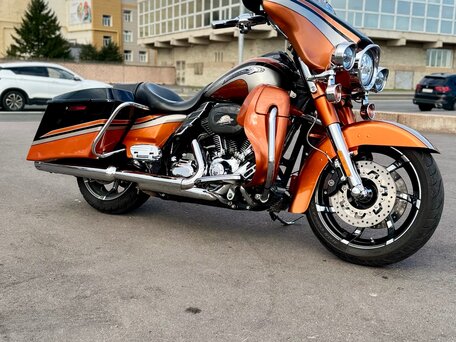 2010 Harley-Davidson CVO Street Glide, оранжевый, 1199000 рублей, вид 1