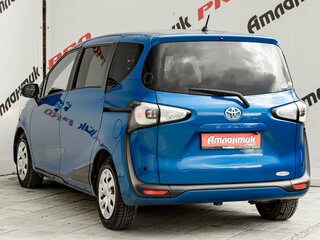 2017 Toyota Sienta II, синий, 1390000 рублей, вид 4